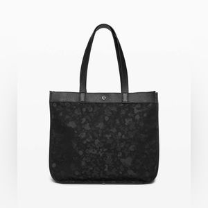 Lululemon Now and Always Large Tote Bag 25L